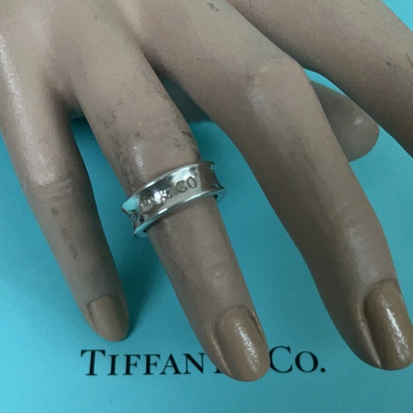 🔴Authentic TIFFANY & CO Sterling Silver  1837 Wide Band / Ring🔴 - Picture 4 of 10
